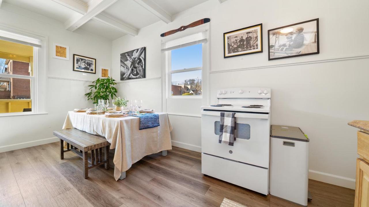 Midtown Flight Deck: 2br Gem
